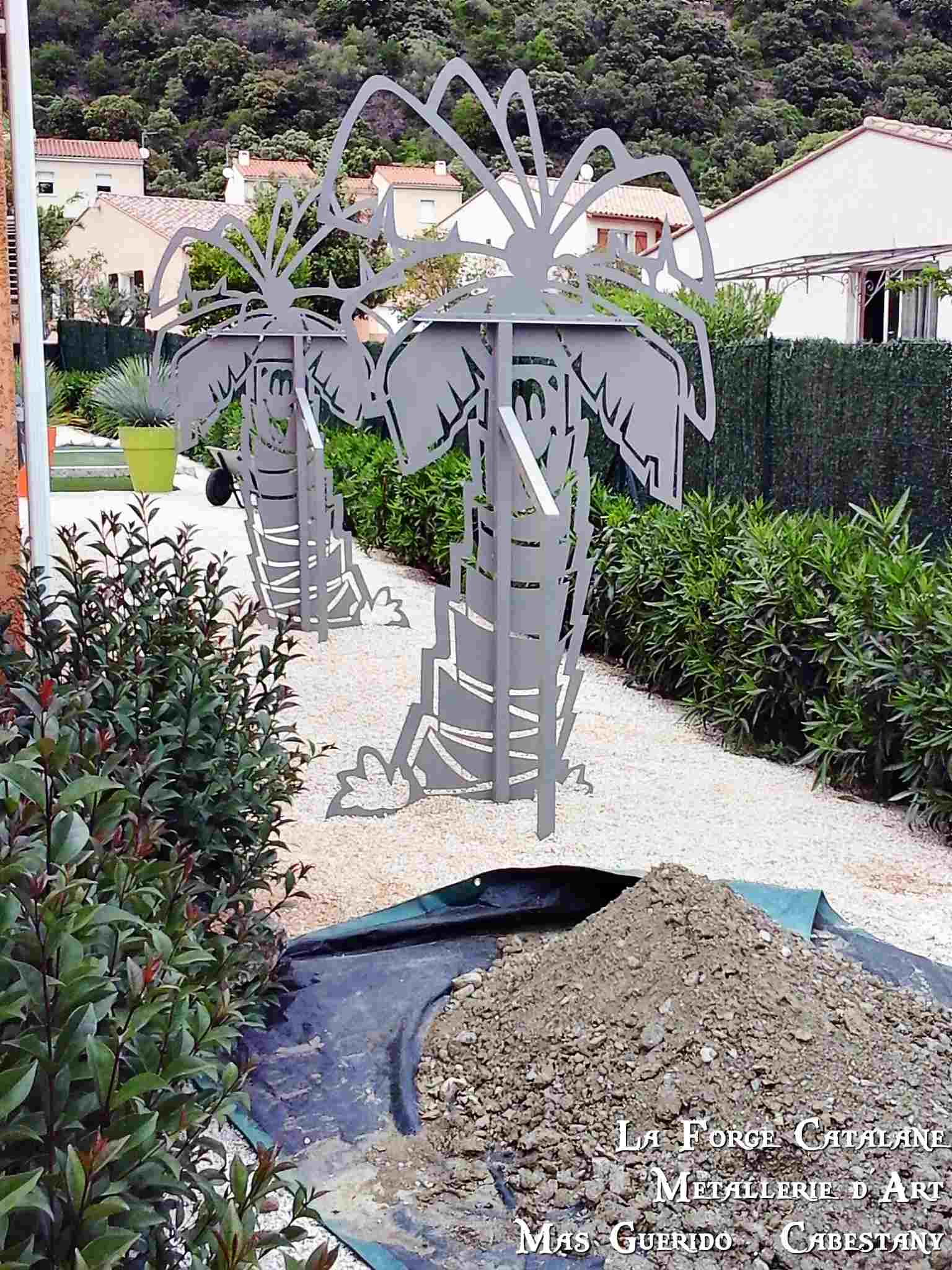 etendoir decoupe laser arbre forge catalane.jpg